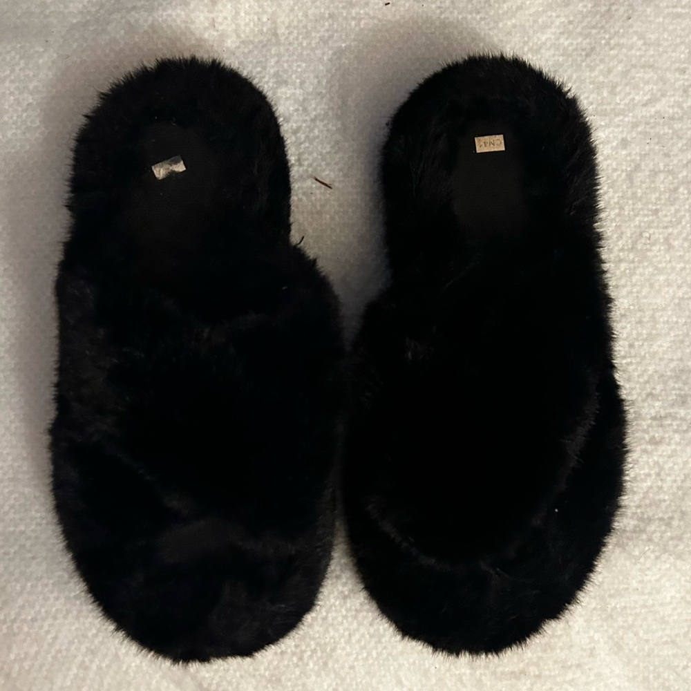 Black Fur Crisscross Strap Platform Sandals
